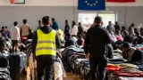Ceuta pide a la UE refuerzos y alerta de hasta 5.000 personas tras la entrada masiva