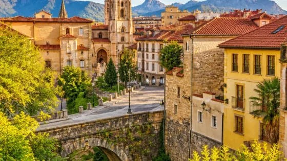 Oviedo: localizada en Llanera la niña de cinco años sustraída en un punto de encuentro familiar