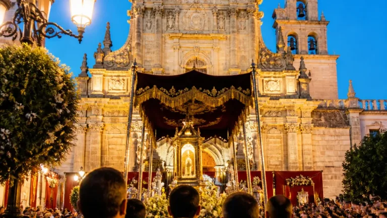 Alcalá de Henares inaugura sus Fiestas Patronales en honor a los Santos Niños con una semana de actividades