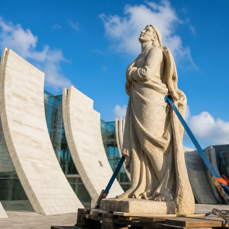 La Cidade da Cultura recibe de forma permanente «La Santa» de Asorey, devuelta desde Montevideo