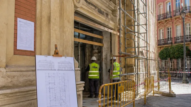 Sevilla autoriza la reapertura como parking del edificio junto al Hotel Macarena